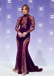Robe en velours avec dentelle