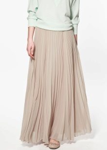 jupe en mousseline de soie beige