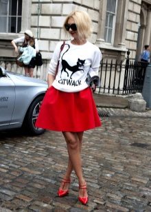 jupe rouge sportive