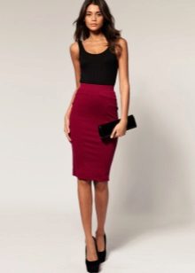 jupe crayon vin rouge