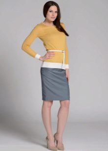 jupe crayon mi-longue pour le bureau