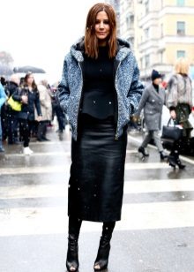 jupe crayon mi-longue pour l'hiver
