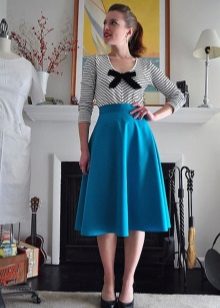 jupe bleu clair