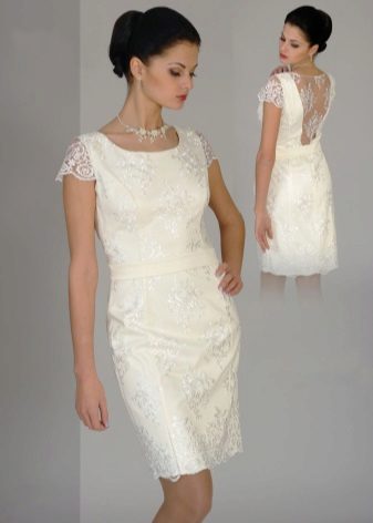 Bijoux pour une robe de mariée courte