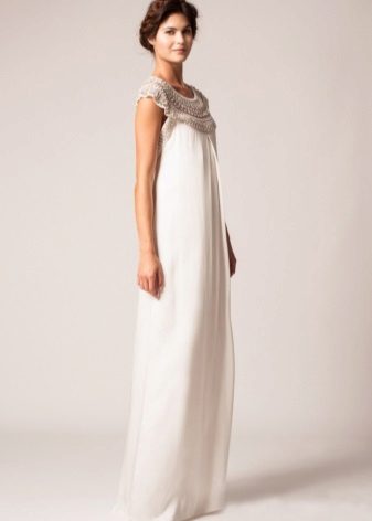 Robe de mariée droite avec ornement