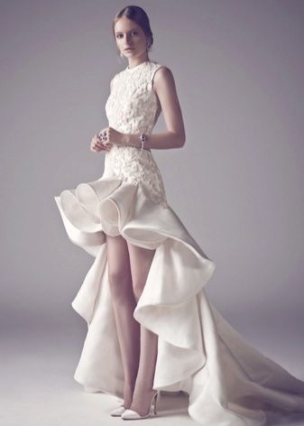 Robe de mariée en short ashi avec un train