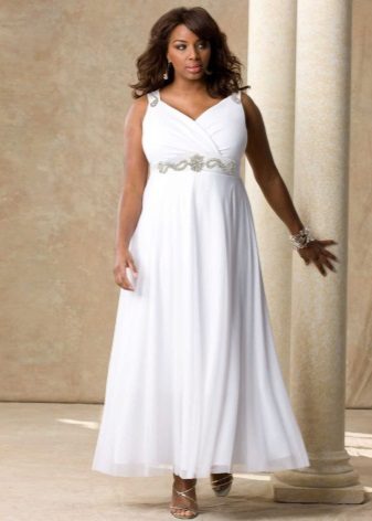 Robe de mariée de style empire pour le plein
