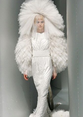 Terrible robe avec un voile moelleux