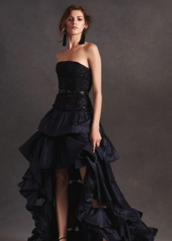 Robe avec dentelle asymétrique