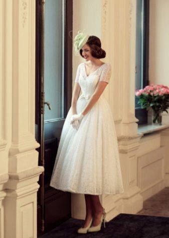 Robe de mariée midi de la collection Jazz Sounds de Tatyana Kaplun