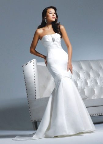 Robe de mariée en fil de platine