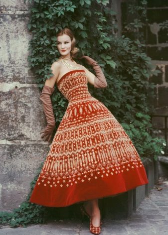 Robe mi-longue en velours