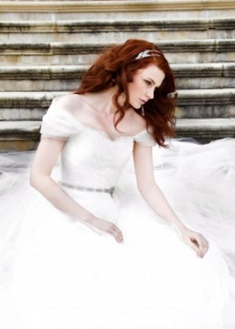 Robe de mariée blanche pour fille rousse