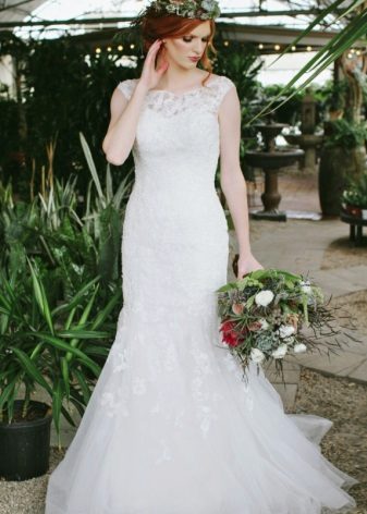Robe de mariée blanche pour fille rousse