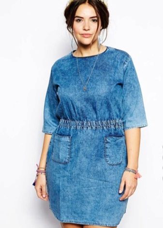 Robe longue droite avec manches