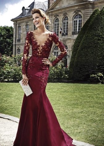 Robe couleur vin