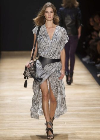 Robe tunique en chiffon