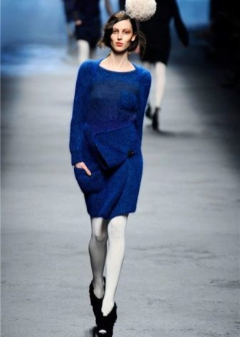 Robe en maille bleue à manches