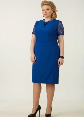 Grosses femmes de plus de 50 ans - des robes assorties