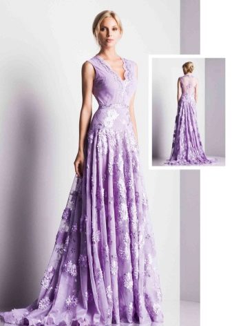 Robe lilas pour blonde