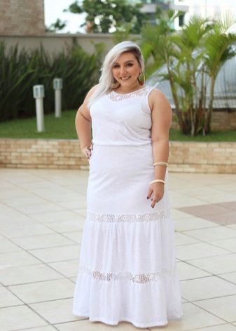 Robe longue blanche pour femmes obèses de taille moyenne