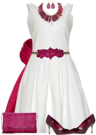 Robe de lait et accessoires bordeaux