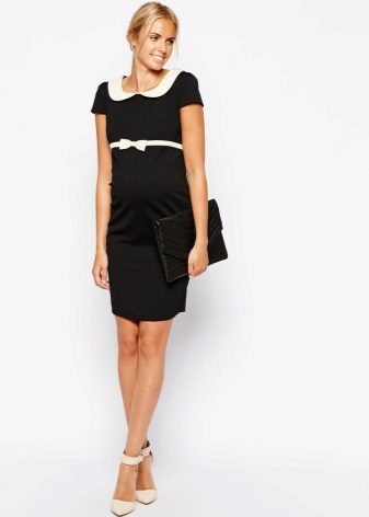 Robe de bureau noire avec col blanc