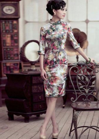 Robe qipao de style chinois coloré