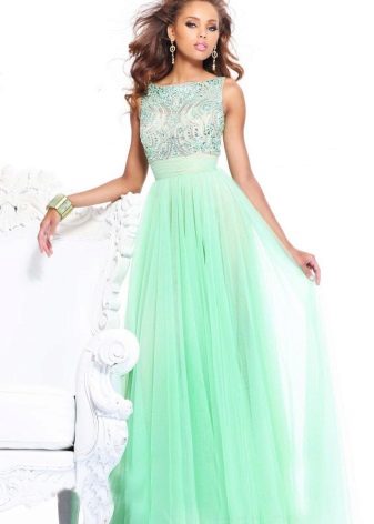 Robe à la menthe avec strass