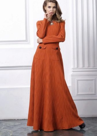 Robe longue en terre cuite