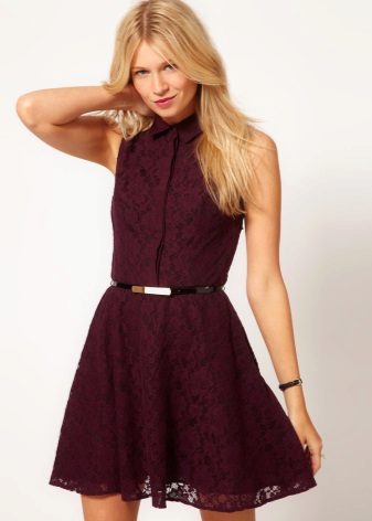 Robe en dentelle de Bourgogne
