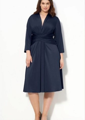 Robe tricotée en silhouette bleue en forme de A