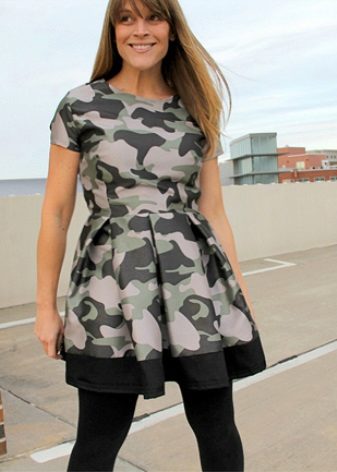 Robe camouflage avec une jupe moelleuse