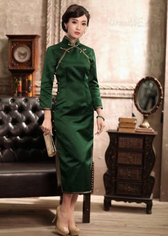 Robe verte longueur cipao midi avec fentes latérales