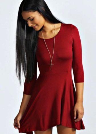 Robe d'été de couleur vin viscose