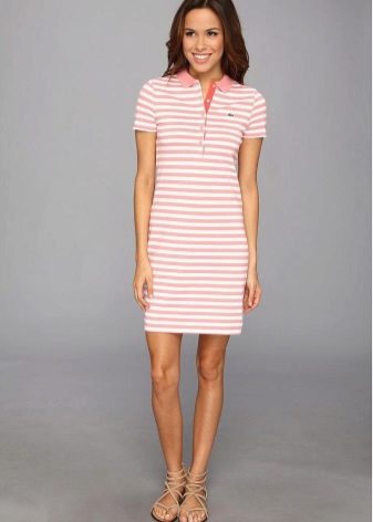 Longueur de la robe de polo