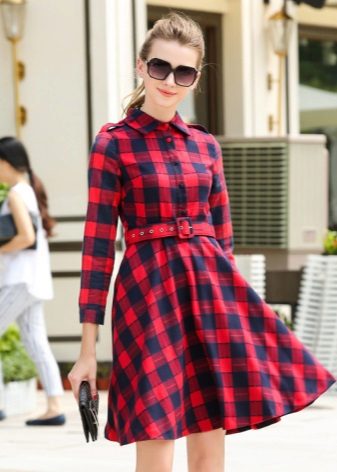 Robe à la taille détachable avec une chemise à carreaux