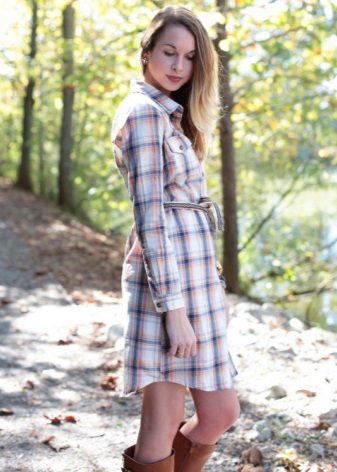 Blonde, Dilyna Robe chemise à carreaux