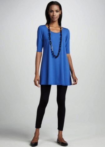 Robe Shift avec des leggings