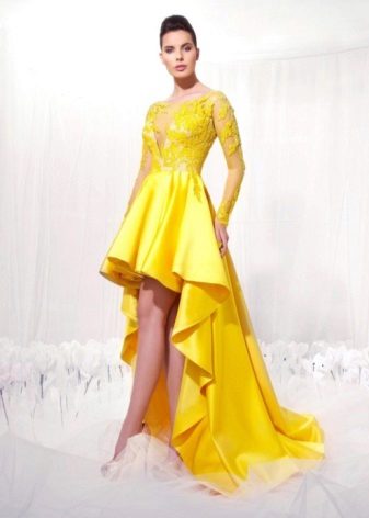 Robe courte avec un shlef