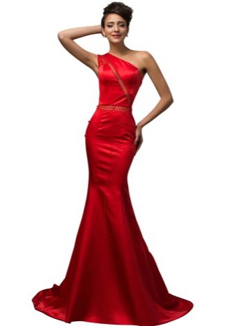 Robe en satin rouge avec traine