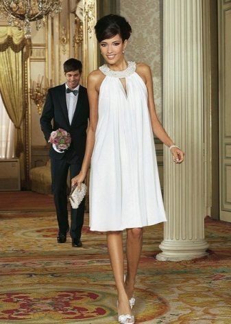 Robe trapèze blanche avec emmanchures américaines
