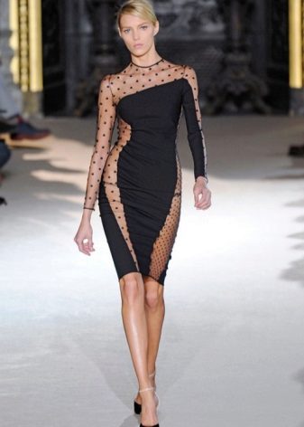 Robe de soirée noire à pois noirs
