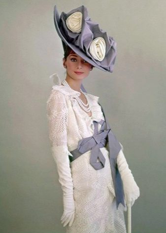 Audrey Hepburn stílusú ékszerek