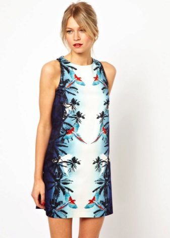 Robe avec un motif naturel de vertical