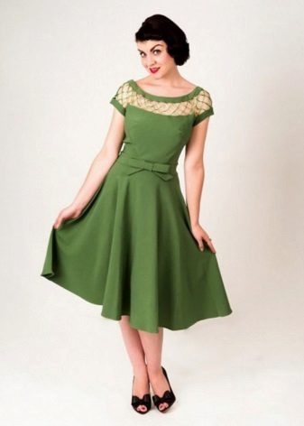 Robe verte dans le style des années 50