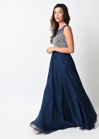 Robe longue évasée