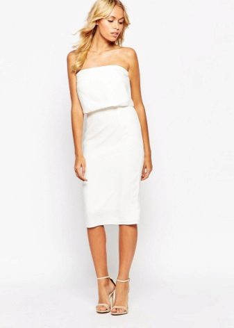 Robe bandeau blanche avec jupe midi étroite