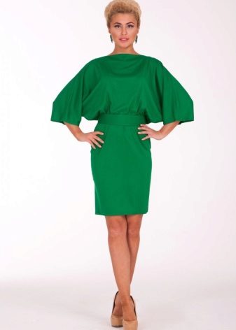 Robe verte chauve-souris de longueur moyenne
