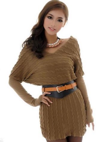 Robe chauve-souris couleur moutarde avec robe en maille à encolure en V